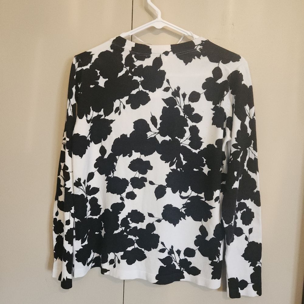 C23 White Stag sweater white w/black floral button up long sleeve mid length - Picture 6 of 10